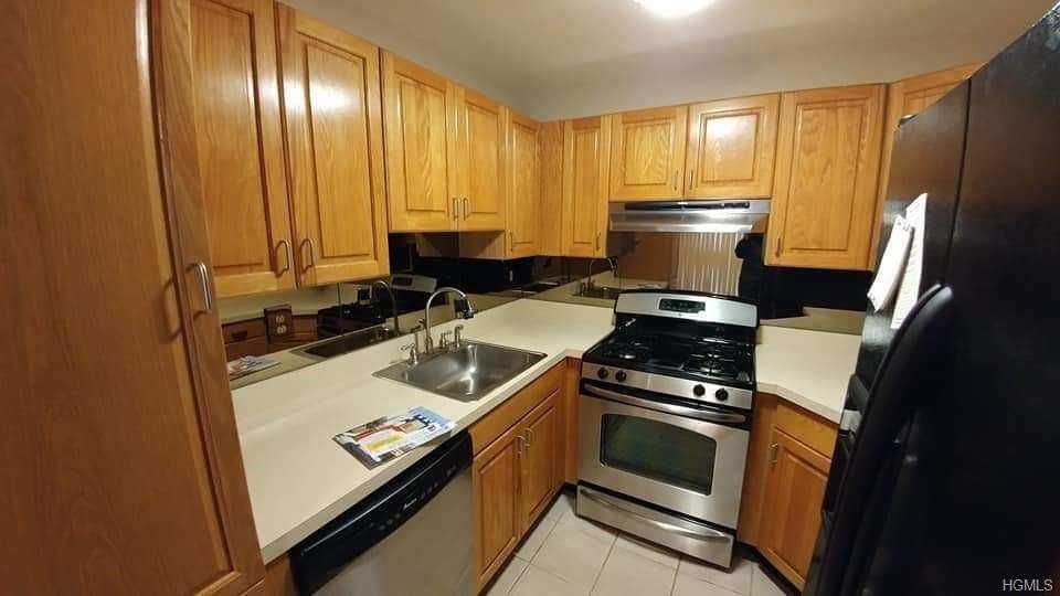 209 Ramapo Road C - Photo 3 of 6