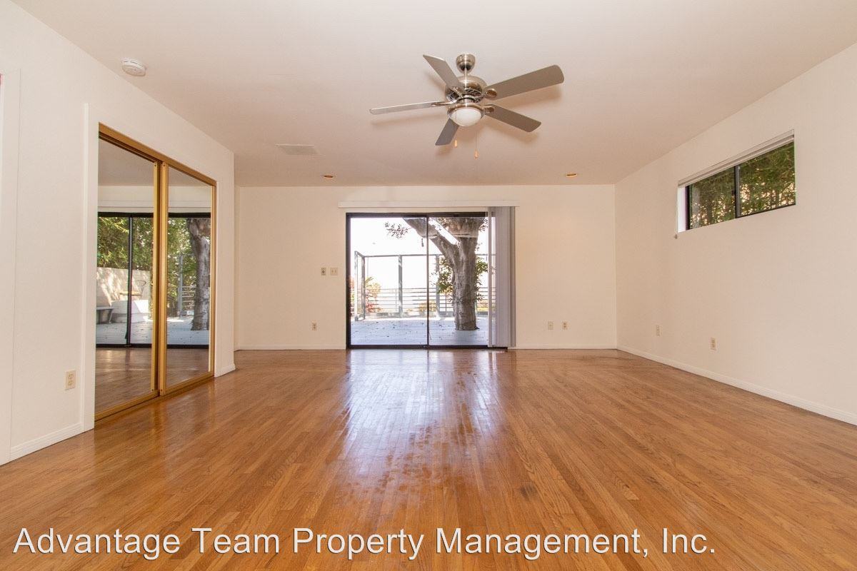 2946 Mcgraw St. - Photo 3 of 22