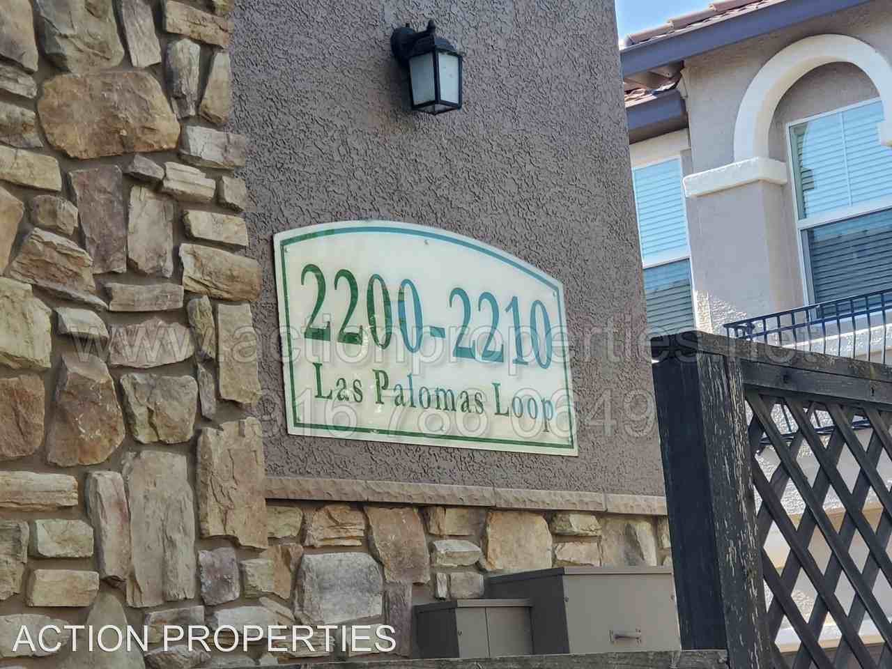 2206 Las Palomas Loop - Photo 3 of 7