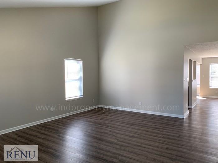 673 Hanover Road - Photo 2 of 18