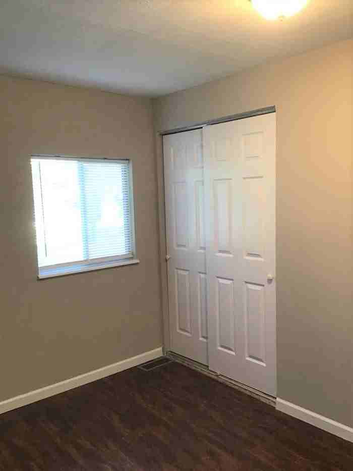 3242 Suncrest Avenue - Photo 2 of 13