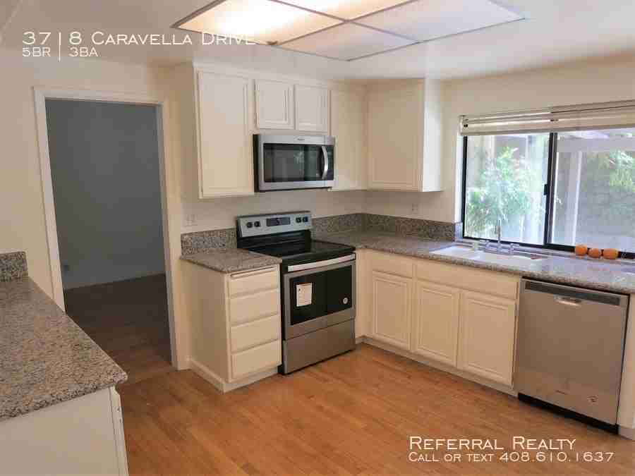 3718 Caravella Drive - Photo 3 of 12