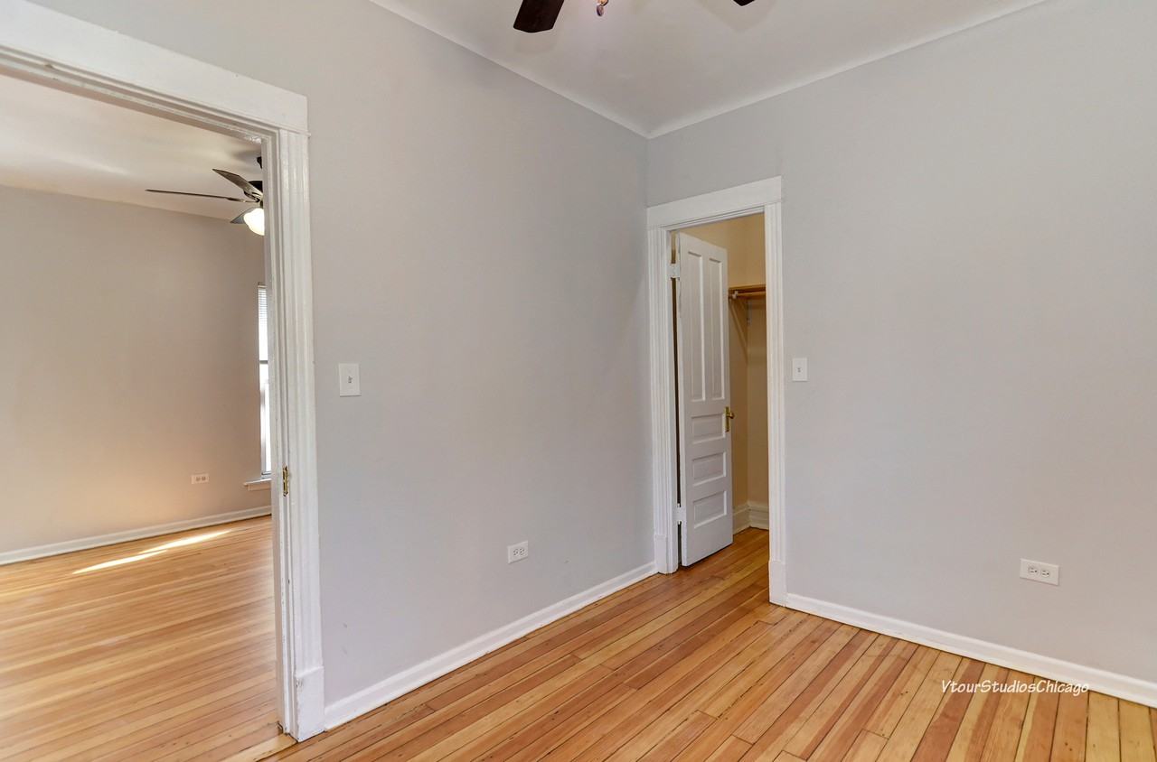 3819 W Diversey Ave #2R - Photo 3 of 11