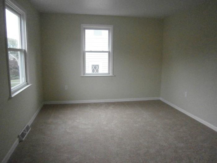 197 Eastland Avenue - Photo 3 of 12