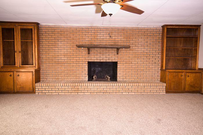 1122 Oates Road - Photo 3 of 11