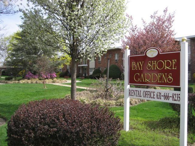 Bayshore Garden Apartments - Photo 3 of 6