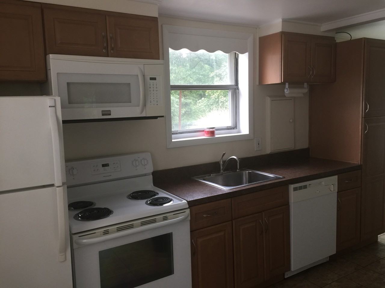 21 Valley Rd - Photo 3 of 12