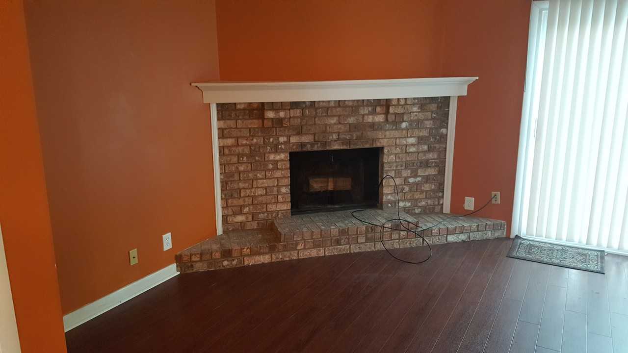303 Leisure Ct - Photo 2 of 12