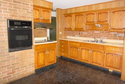 1130 Westphal Ave - Photo 2 of 19