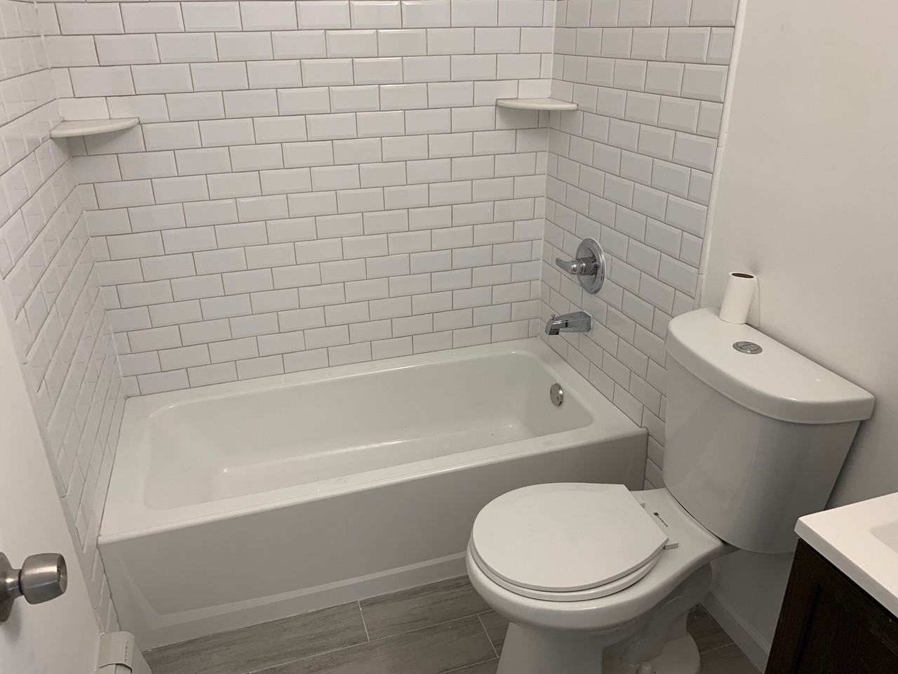 455 Blue Point Rd - Photo 3 of 12