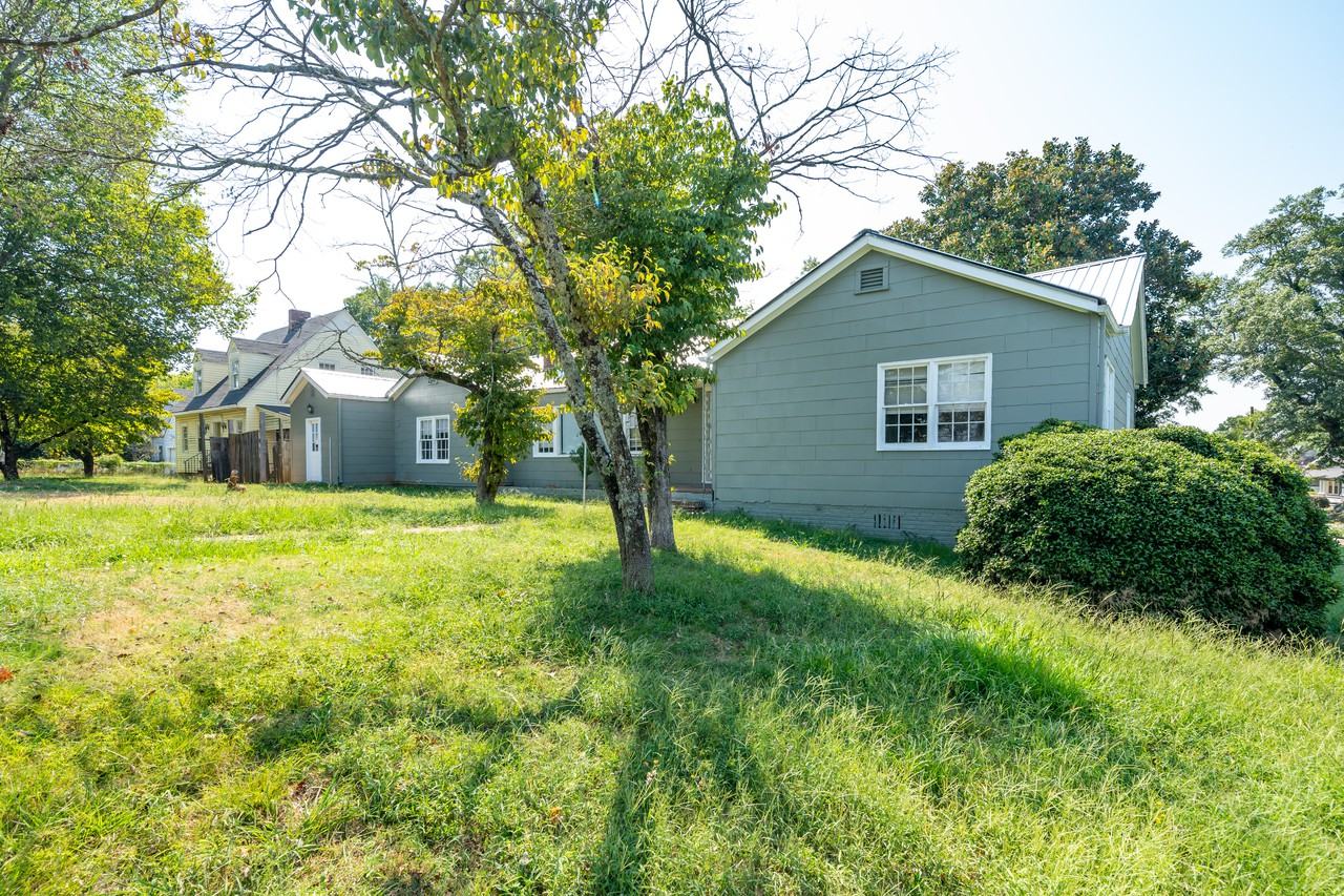 601 Stone Ave - Photo 3 of 41