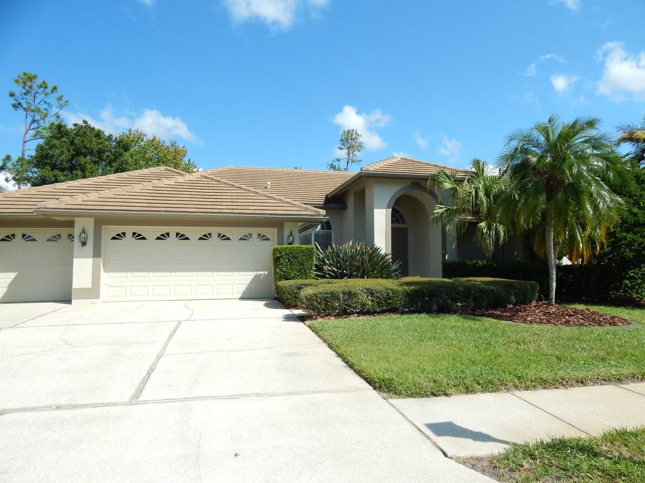 1306 Forestedge Blvd - Photo 2 of 31