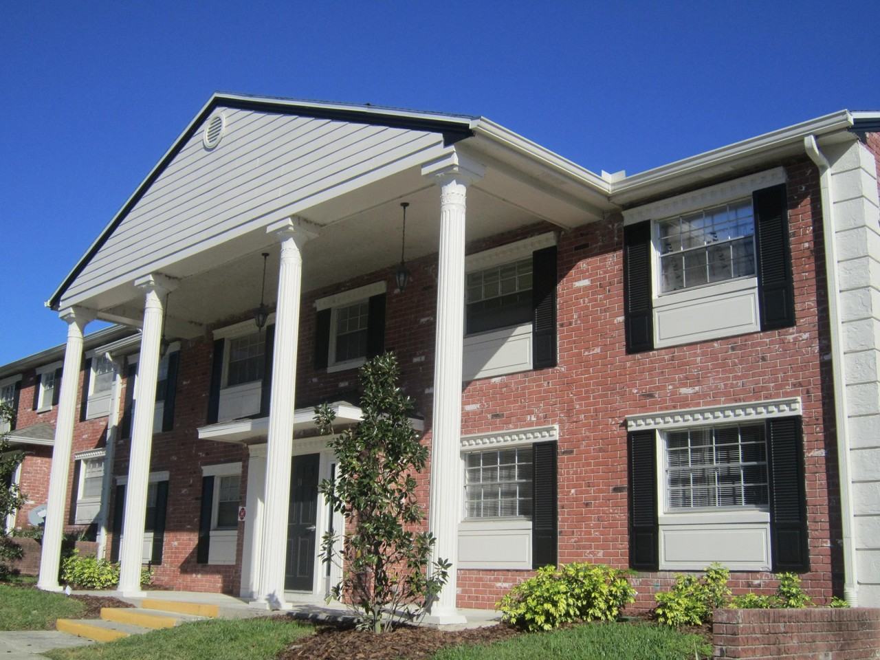 Village Green Apartments - Photo 3 of 14