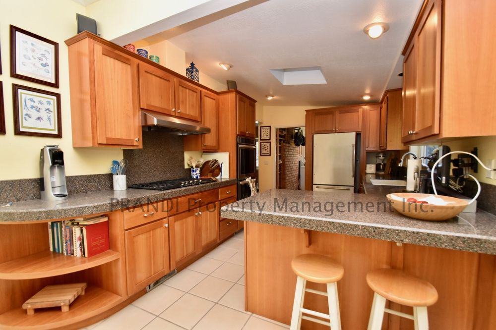 184 Cobblestone Drive - Photo 2 of 20