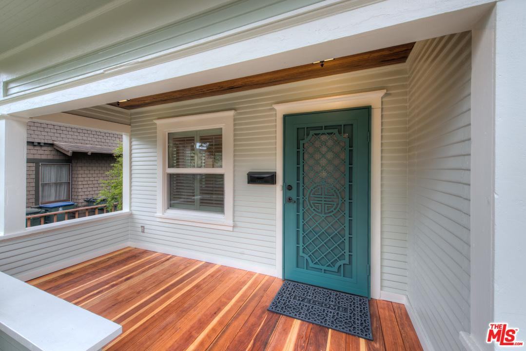 125 N Meridith Ave - Photo 3 of 20