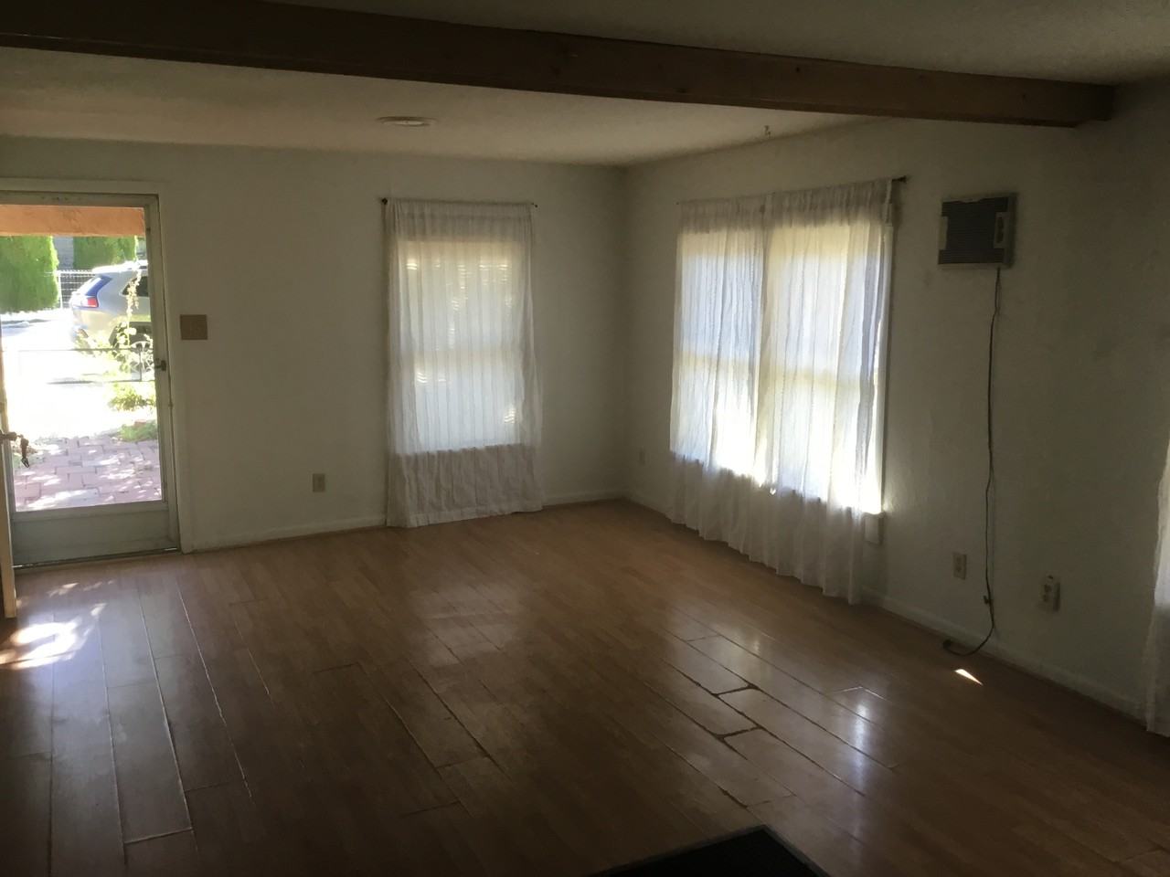 415 Bunker Avenue - Photo 3 of 12