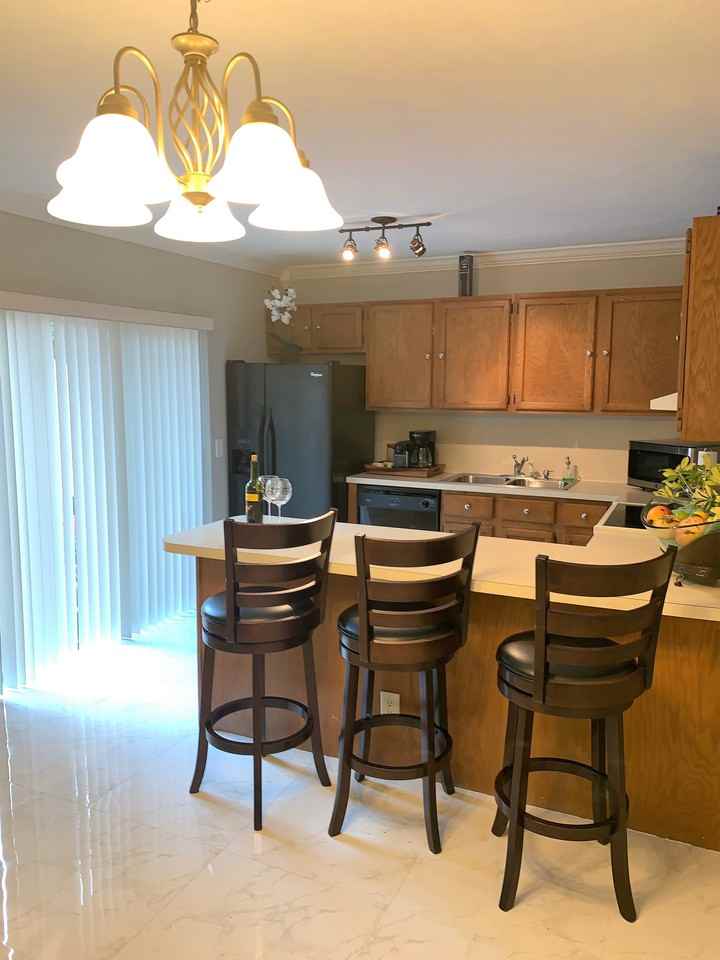 2561 Camelot Court - Photo 3 of 13