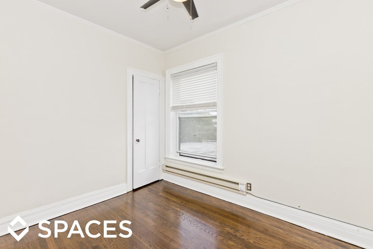 312-20 Lee/943-45 Judson - Photo 3 of 12