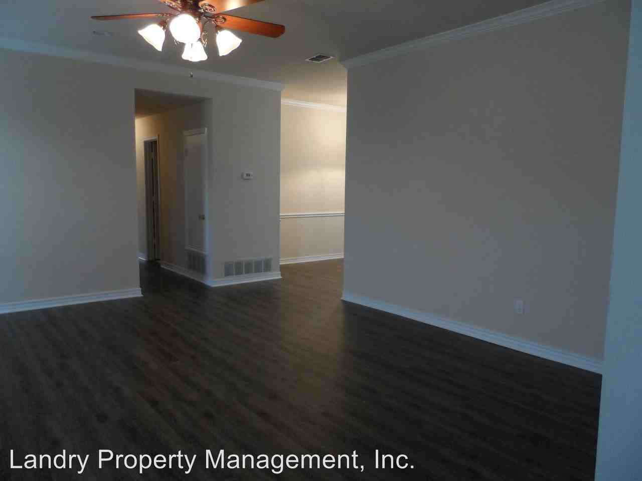 1212 A Lindsey Ln A-B - Photo 3 of 11