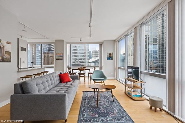 8 E Randolph St #1805 - Photo 2 of 12