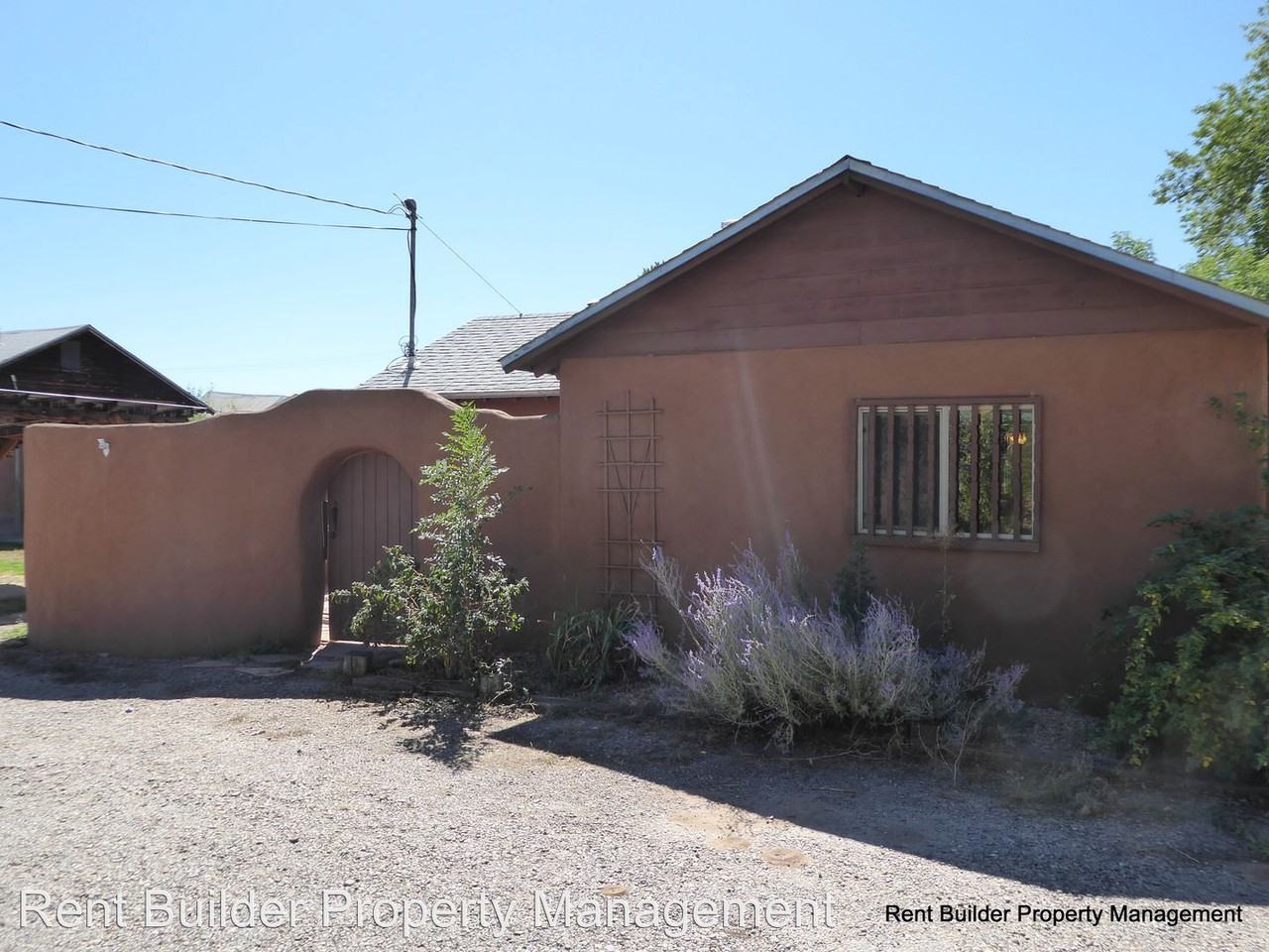 2323 Mountain Rd. Nw #4 - Photo 2 of 36