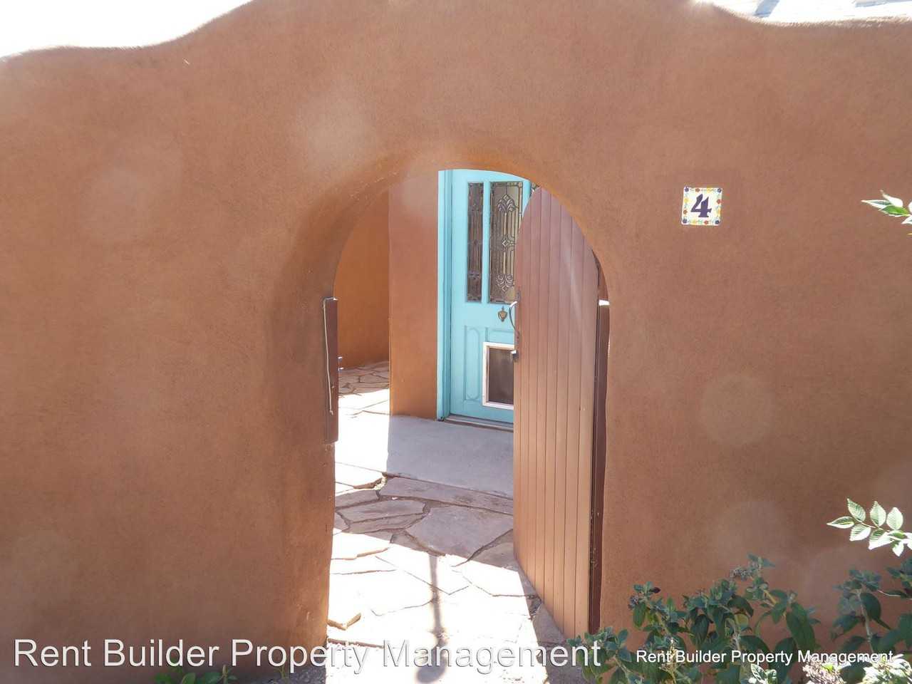 2323 Mountain Rd. Nw #4 - Photo 3 of 36