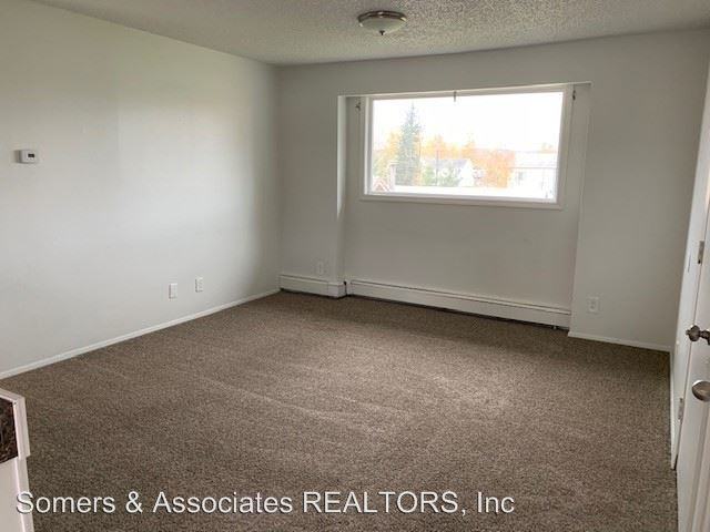 1615 Gillam Way - Photo 2 of 17