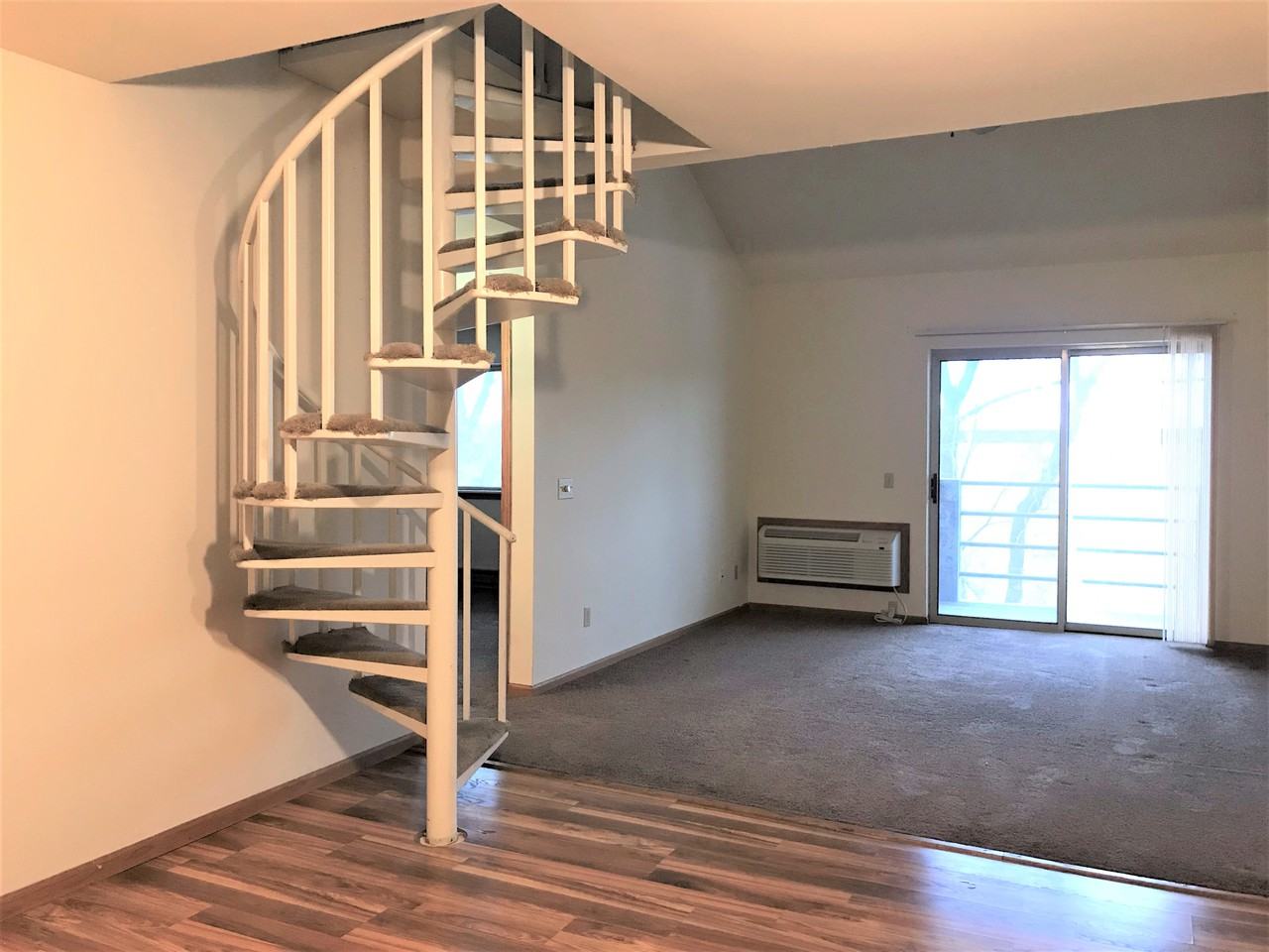 2411 Tawhee Drive #215 - Photo 3 of 22