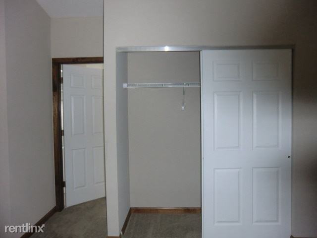 103 Village Dr - Photo 3 of 9