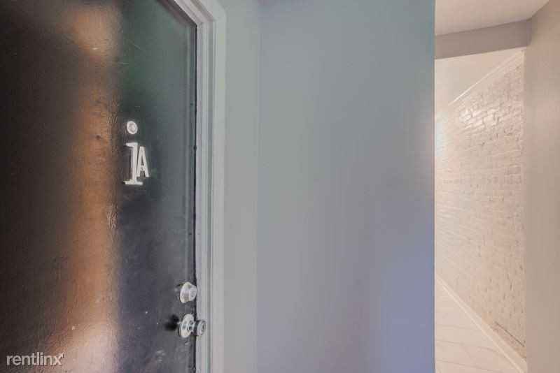 10 E Madison St 1a - Photo 3 of 10