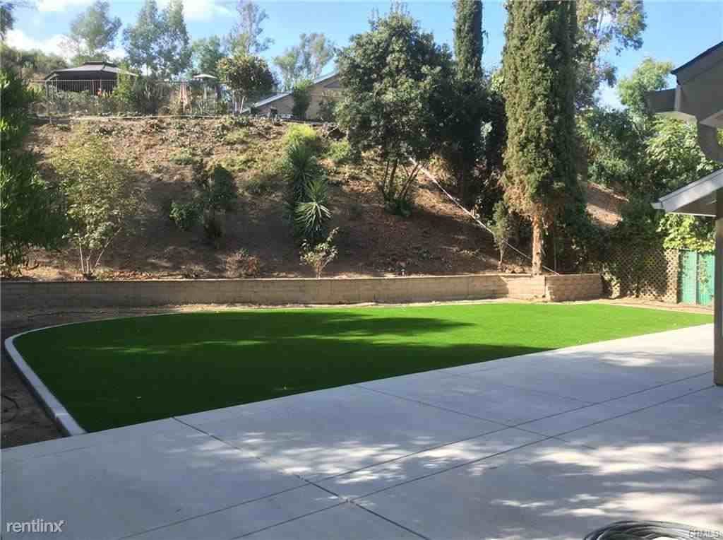 25482 Calle Becerra - Photo 2 of 10