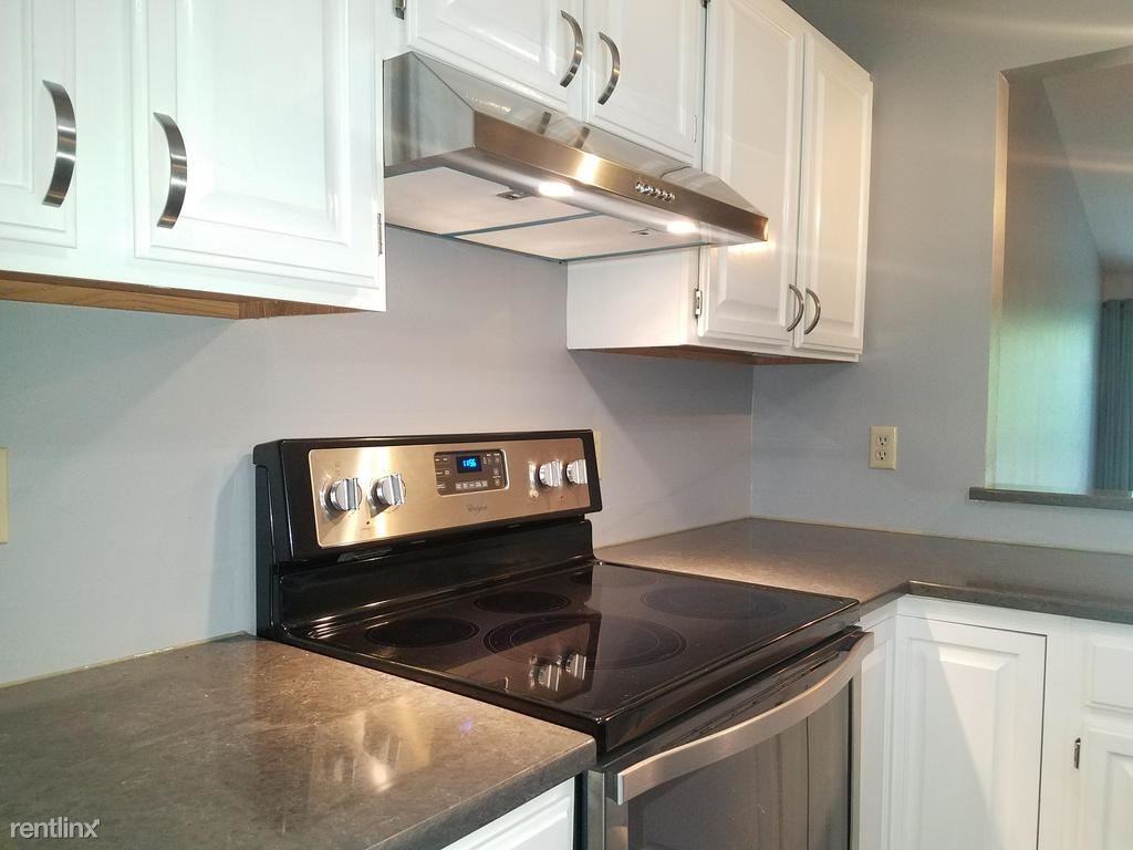 158 Westfield Way #D - Photo 2 of 40