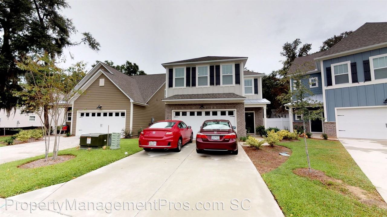 72 Circlewood Dr. - Photo 2 of 30