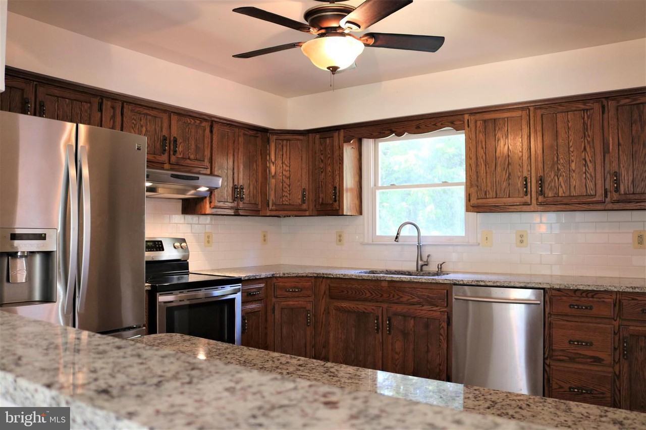 7521 Monroe Drive - Photo 2 of 35