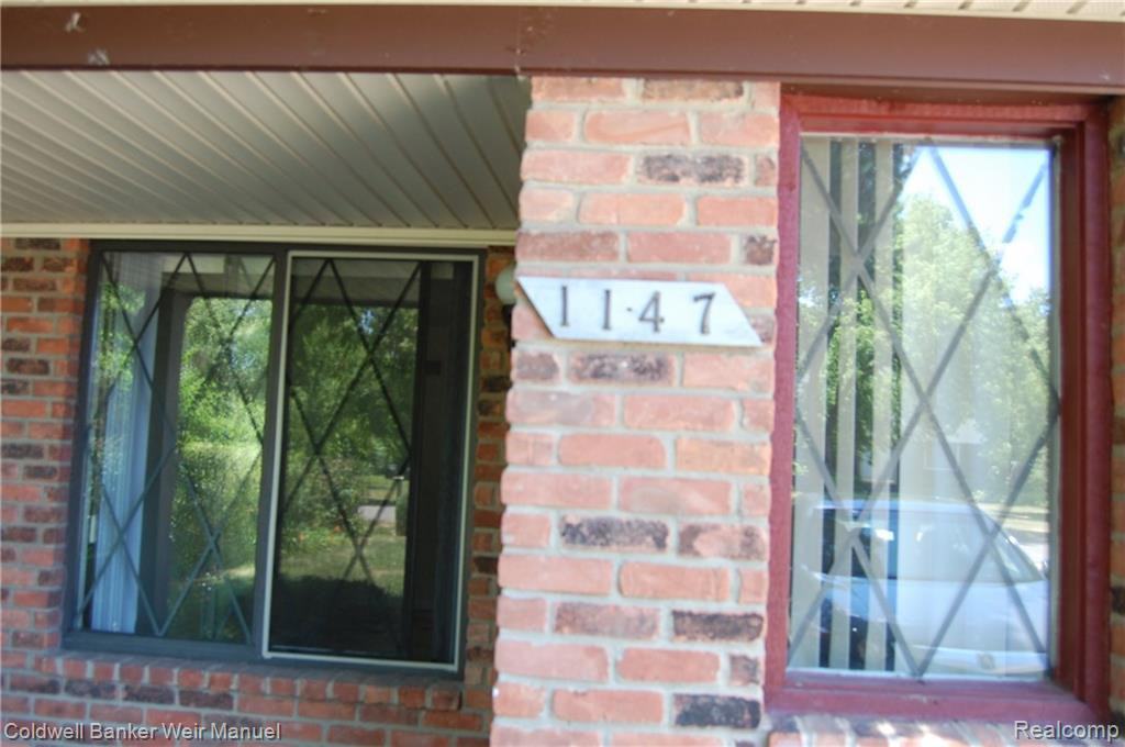 1147 Birchwood - Photo 2 of 17