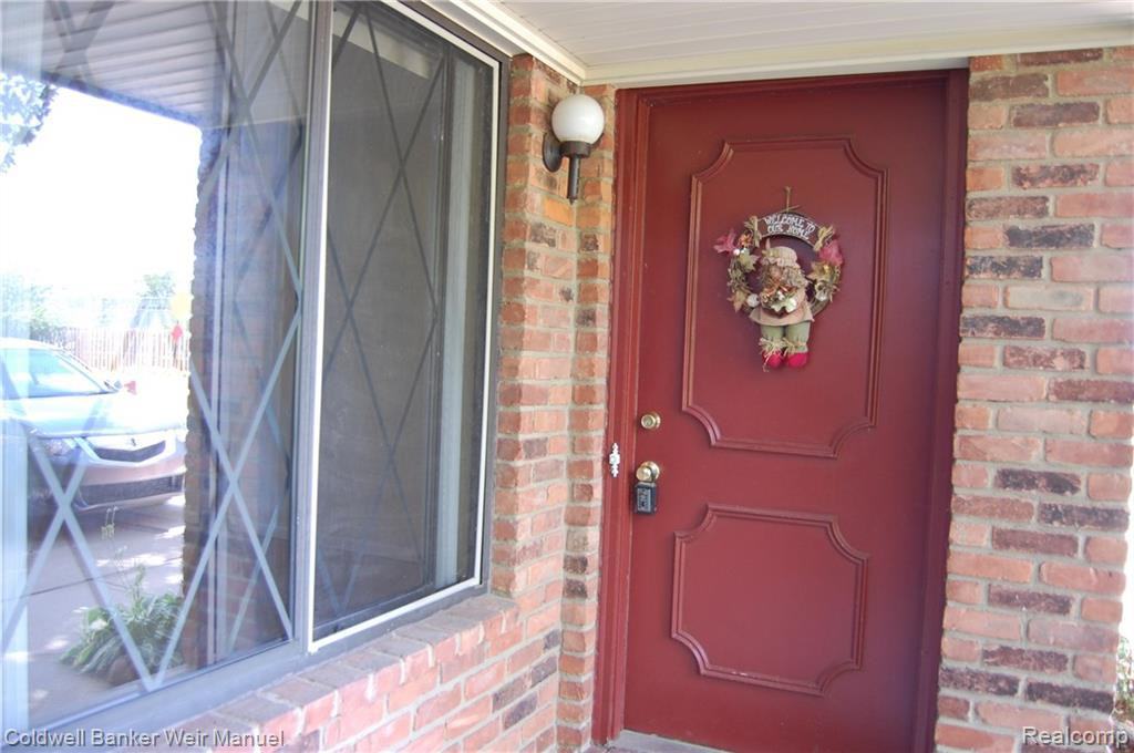 1147 Birchwood - Photo 3 of 17