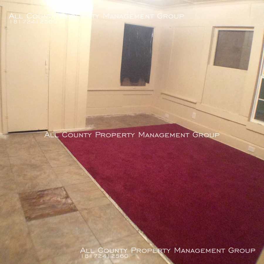 3715 Travis Avenue #C - Photo 3 of 6