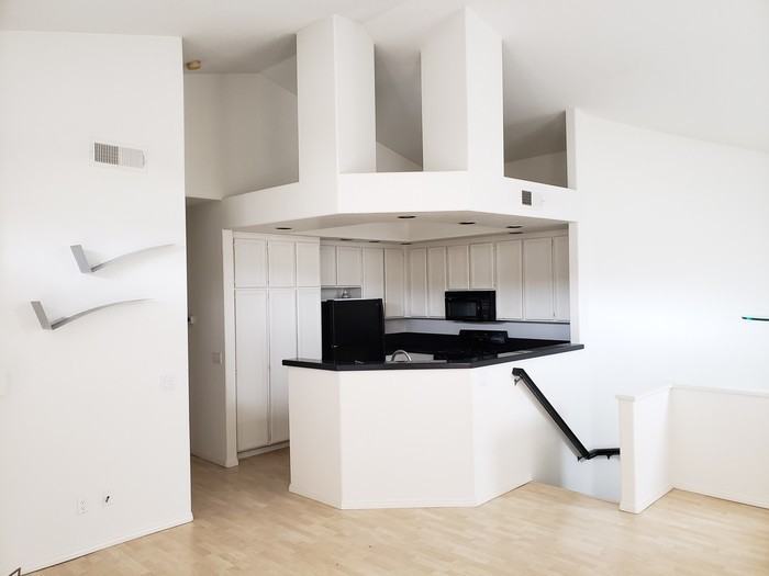 11180 Provencal Place - Photo 3 of 13