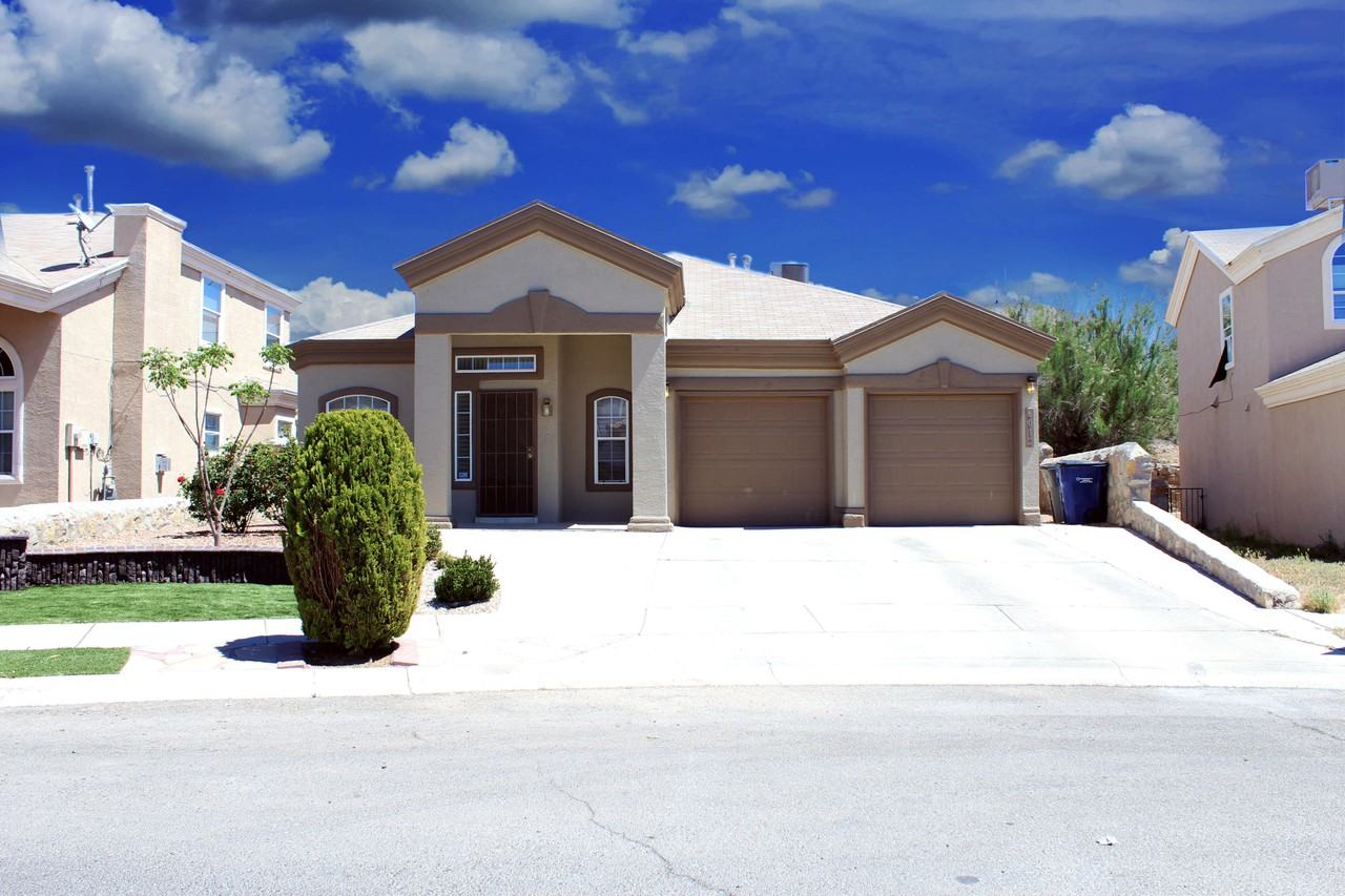 6012 Palmdale Street - Photo 2 of 50