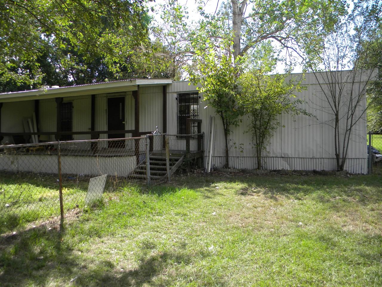 2445 Elmwood - Photo 2 of 23