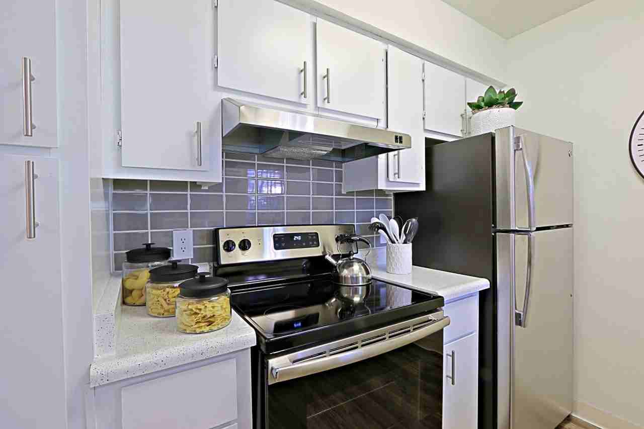 N 63rd Ave & W Thomas Road - Photo 2 of 10