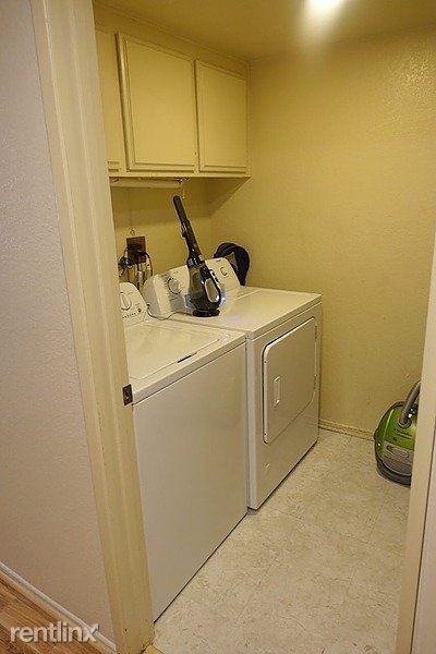 336 North Louise Street - Photo 2 of 6