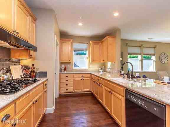 3989 Verbena St - Photo 3 of 19
