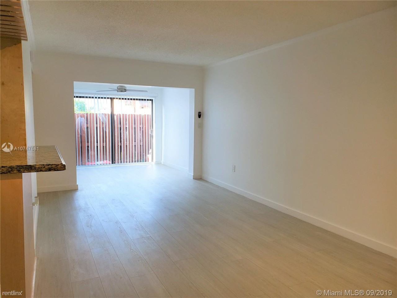 660 W Park Dr - Photo 2 of 19