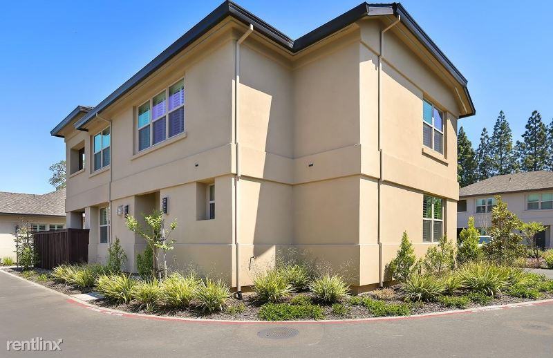 213 Palisades - Photo 2 of 18