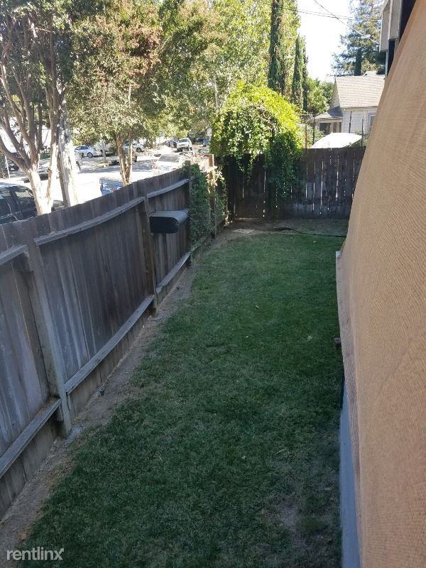 1050 E Santa Clara St - Photo 2 of 2