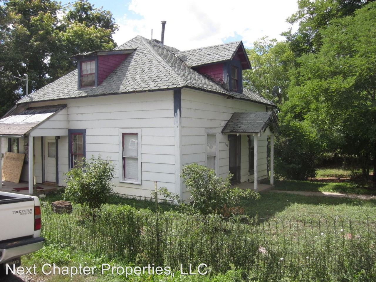 408 Cedar Avenue - Photo 2 of 19