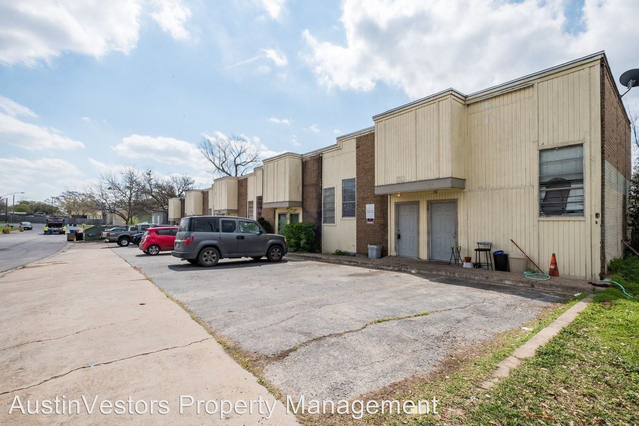 2901 Sweeney Ln - Photo 2 of 21