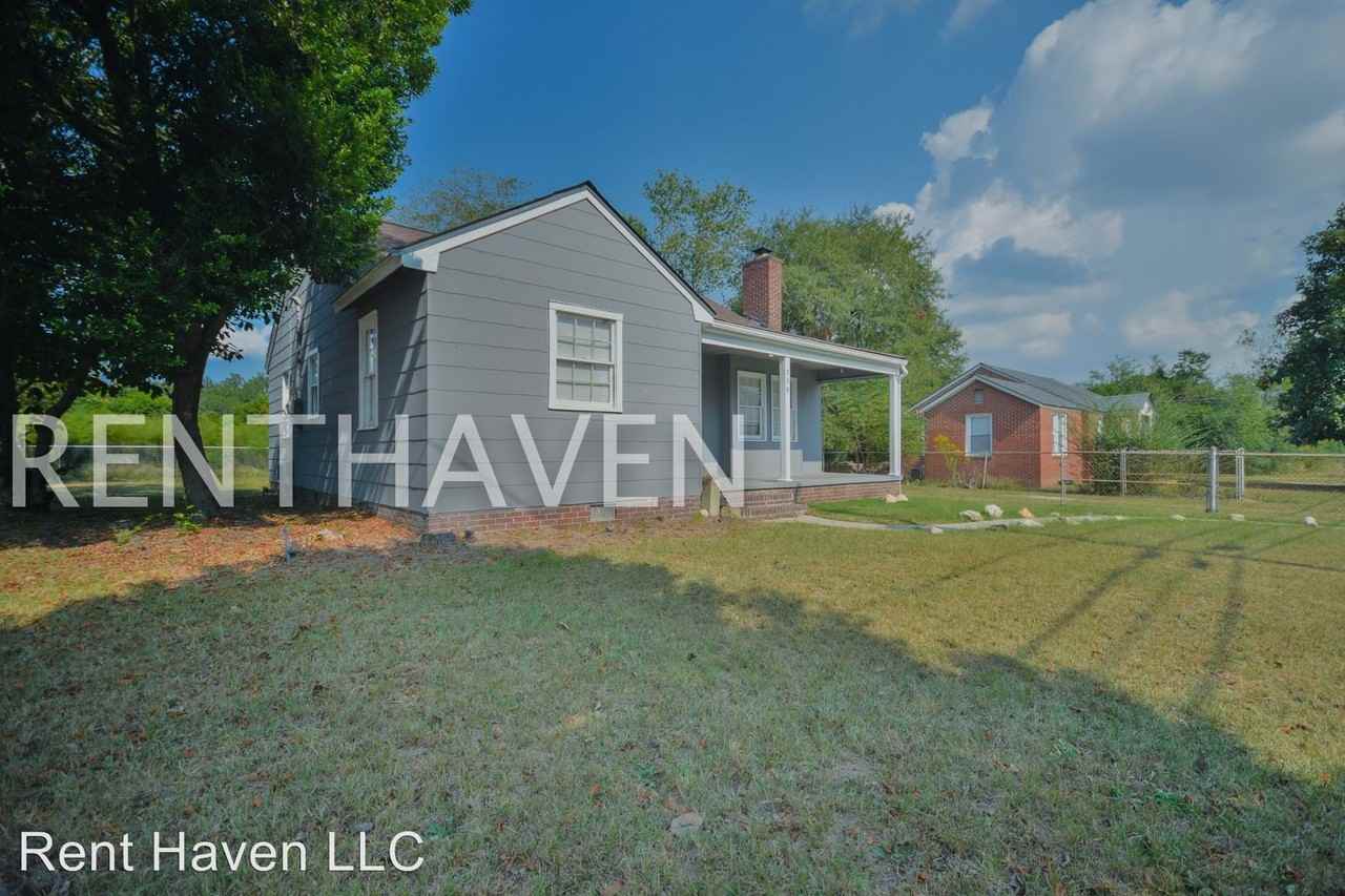 308 S Pine St - Photo 2 of 25