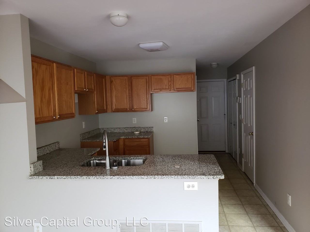 17520 Gateway - Photo 3 of 13